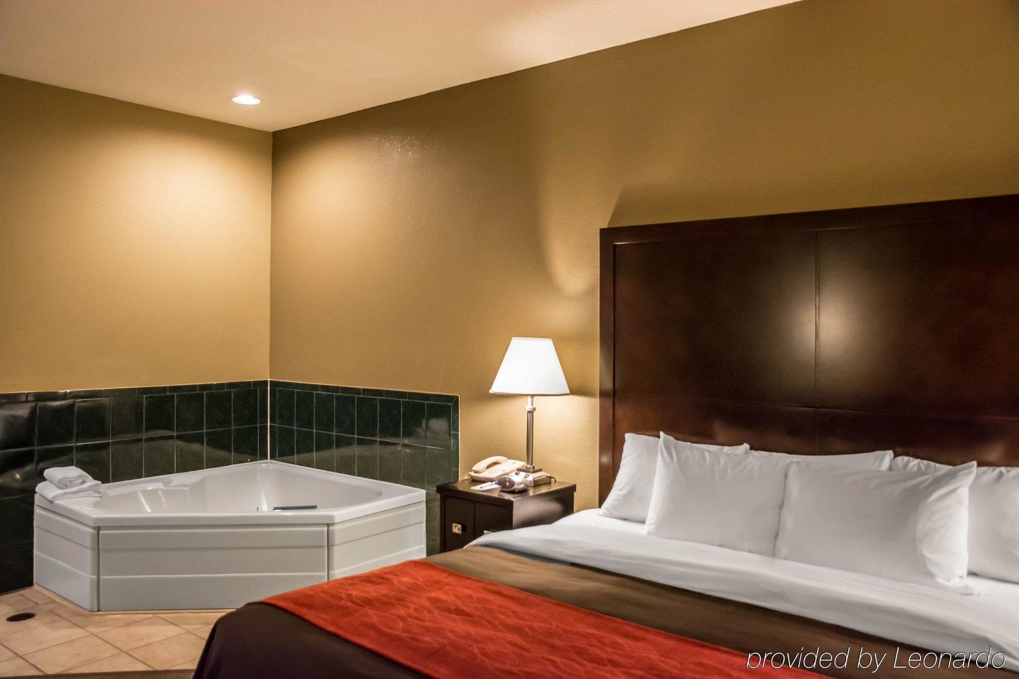 Holiday Inn Express - Cincinnati North - Monroe By Ihg Exterior photo